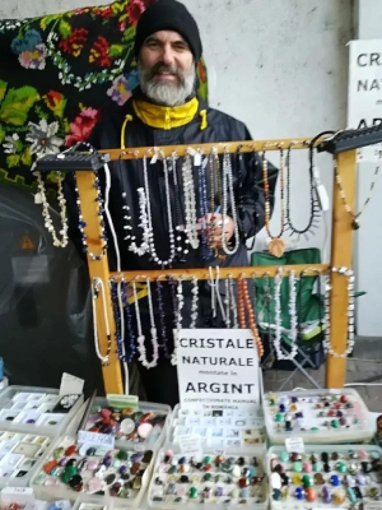 Andrei Costin Victor: Ca noutati, am adus pirita, rodonit, hematit, malachit si amazonit!