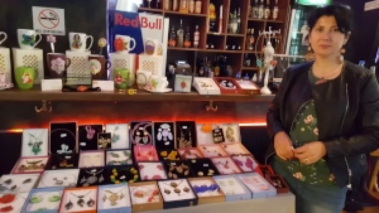 Bijuterii create de Casa Smarandescu, la targul hand-made de la Vintage Pub Bucuresti