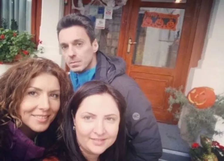 Carmen Bruma si Mircea Badea au petrecut Halloween-ul intr-o vila din 1884!