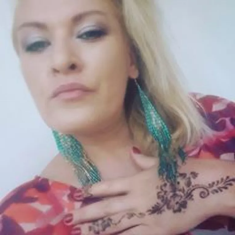 Henna Journey guest artist la Etajul Designerilor Romani