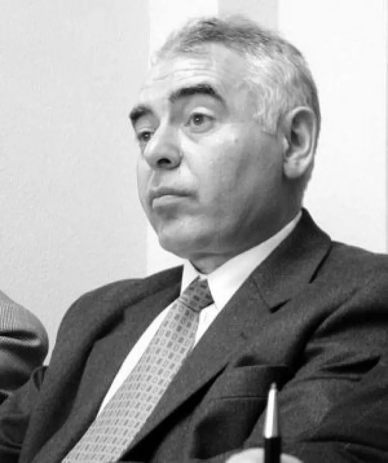 Mii de salariati galateni sint dezavantajati