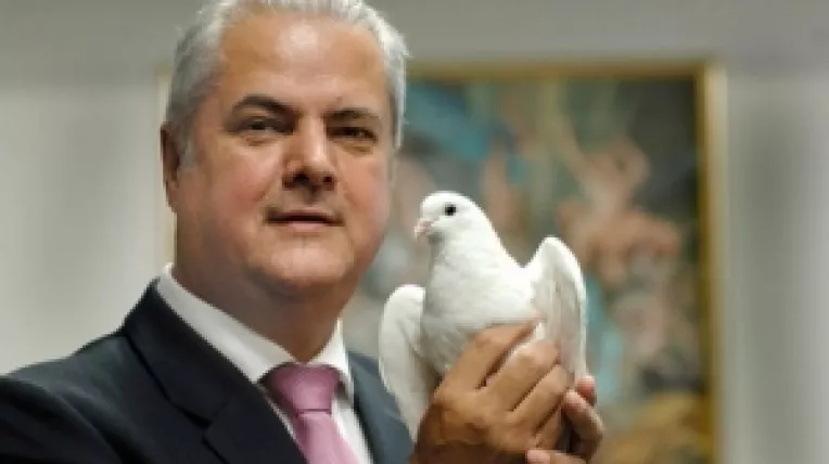 Nastase catre Boc: "Nu ne scoate dom’le din criza, lasa-ne ca ne era mai bine atunci, uite acum cresc preturile"