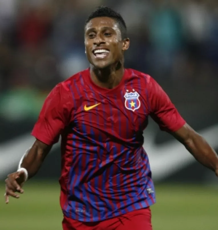 Steaua a reusit un egal chinuit cu FC Basel: 1 - 1