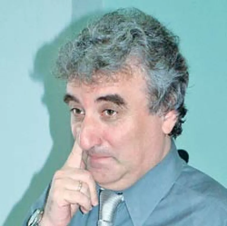 Stelian Dutu provoaca a doua rebeliune in Partidul Democrat