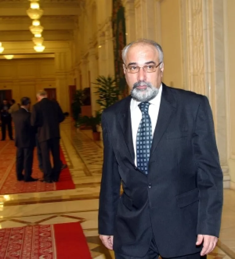 Vosganian: Basescu este un accident al politicii